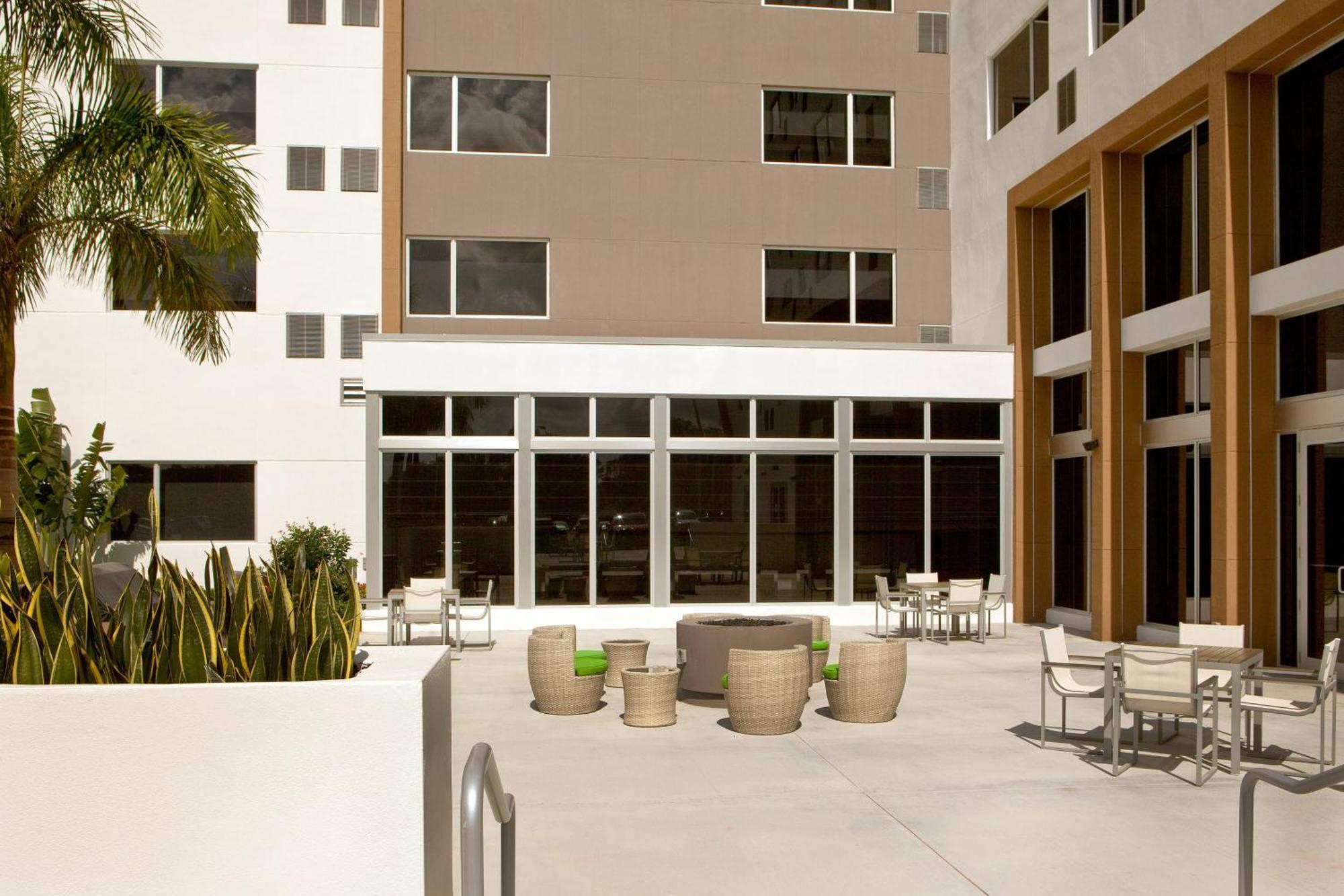 Element Miami Doral Hotel Sweetwater Exterior foto